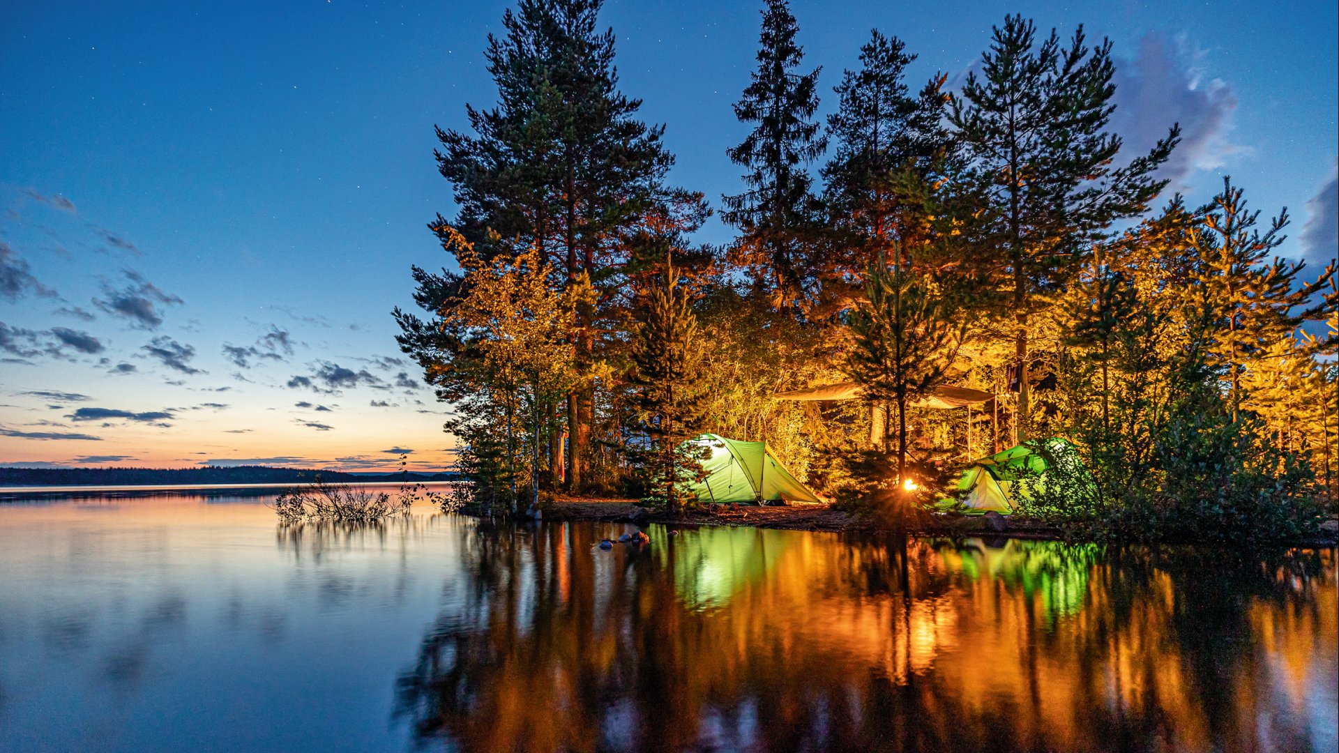 Scandtrack Kanutour Schweden zelt-wasser