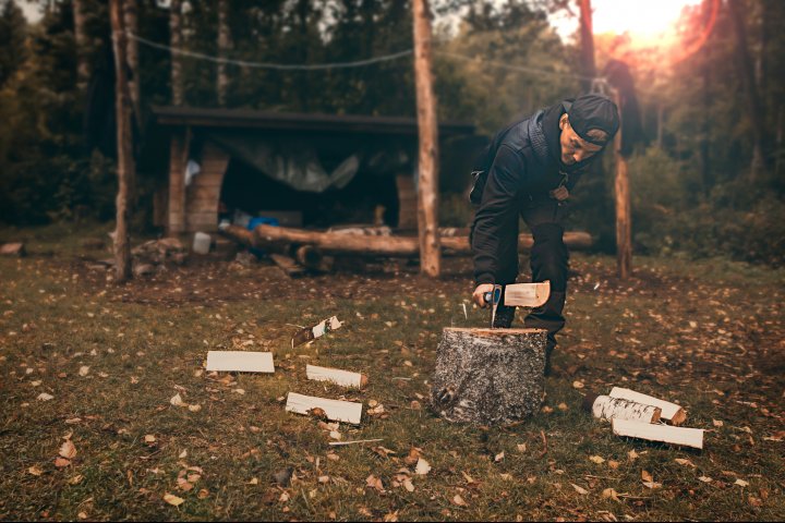 Scandtrack Kanutour Schweden Holzhacken