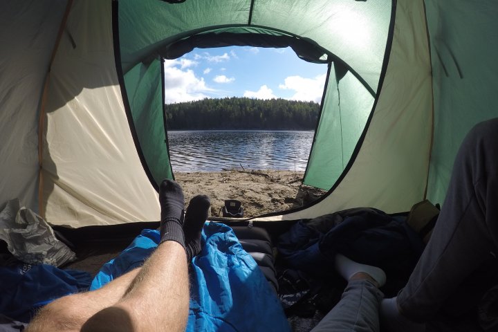 Scandtrack Kanutour Schweden 06BlickausdemZeltamMorgen