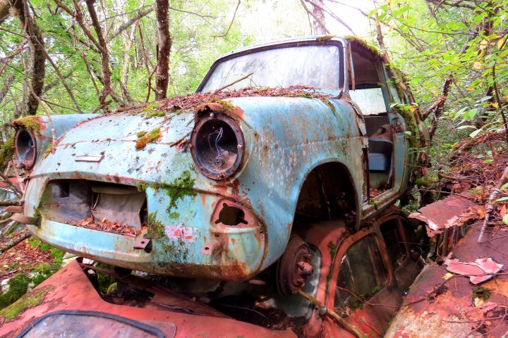 Scandtrack Kanutour Schweden 1Autofriedhof6
