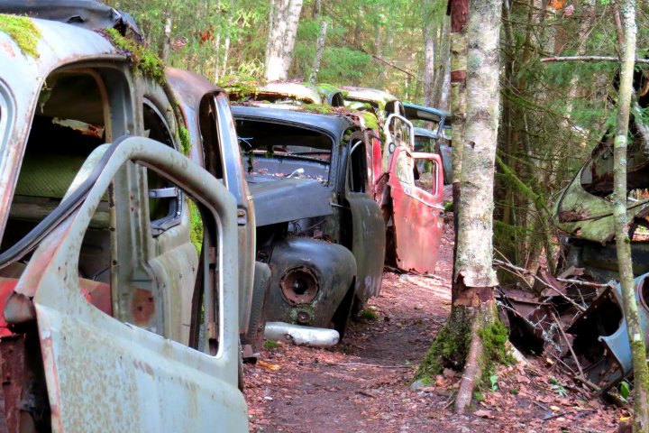 Scandtrack Kanutour Schweden 1Autofriedhof7