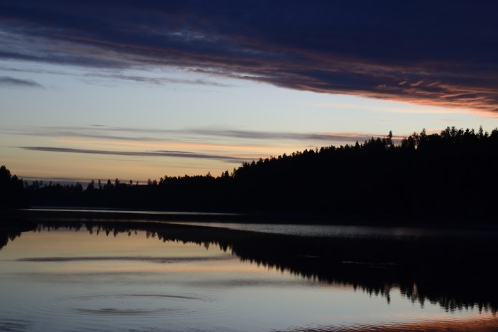 Scandtrack Kanutour Schweden Aussciht-erster-Lagerplatz-Sonnenuntergang-3